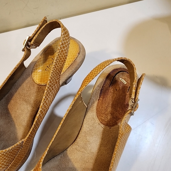 Softspots Yellow Leather Upper Slingback low heels open toe shoes  8.5W - Picture 11 of 14